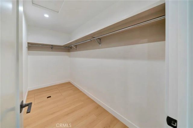 7401 Dempsey Ave, Van Nuys, CA 91406