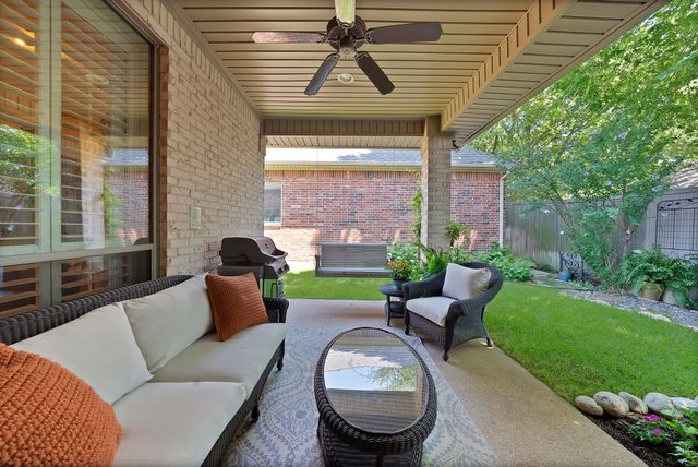 1932 Channing Park Drive, Arlington, TX 76013