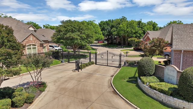 1932 Channing Park Drive, Arlington, TX 76013