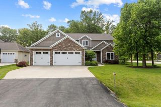 715 TERRA COTTA DRIVE, Neenah, WI 54956