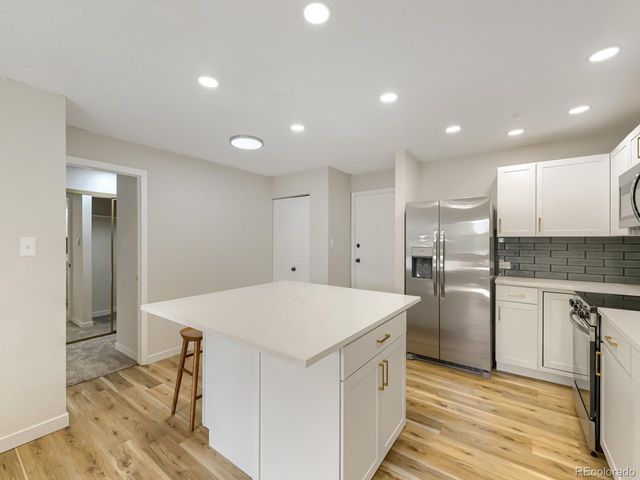 707 W 96th Ave 9, Denver, CO 80260