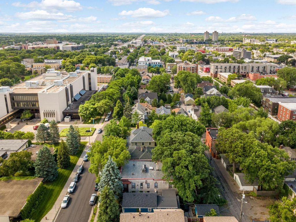 2440 Stevens Avenue 2, Minneapolis, MN 55404 — photo 4