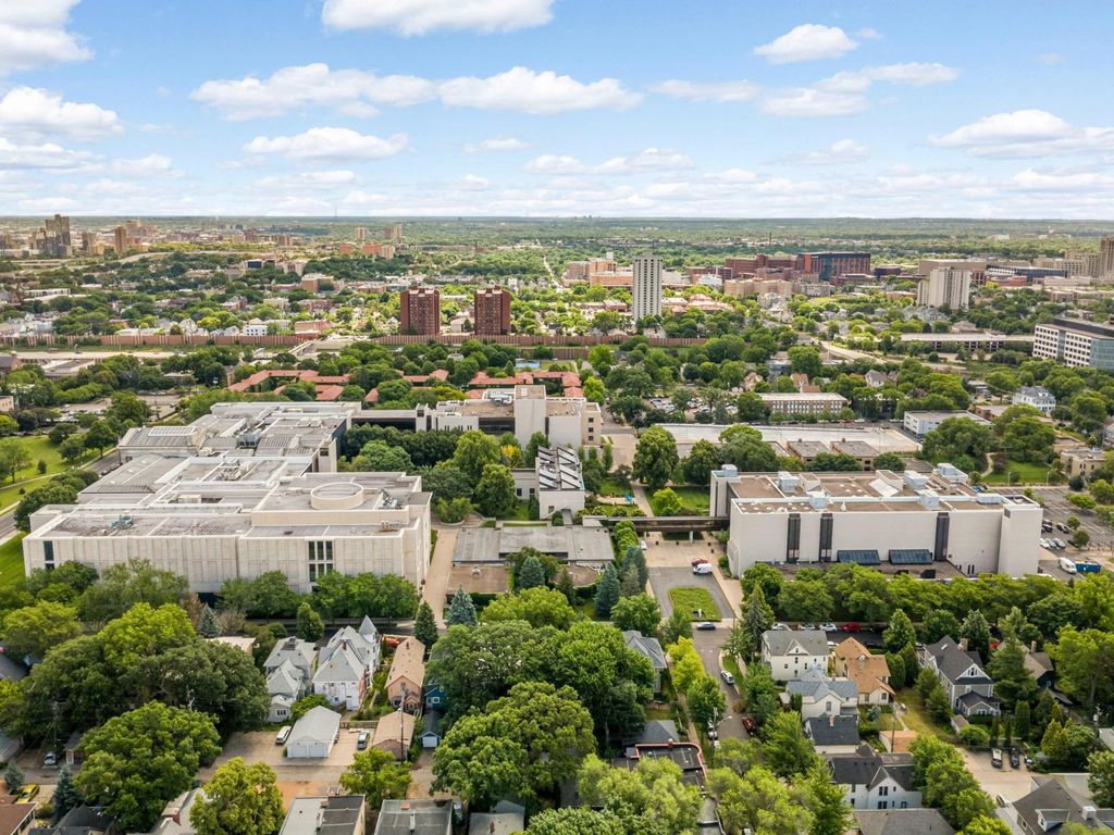2440 Stevens Avenue 2, Minneapolis, MN 55404 — photo 5