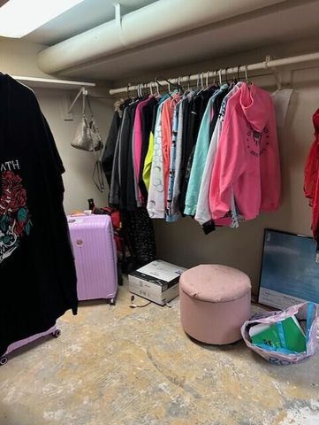 615 WILLOW Avenue, Council Bluffs, IA 51501