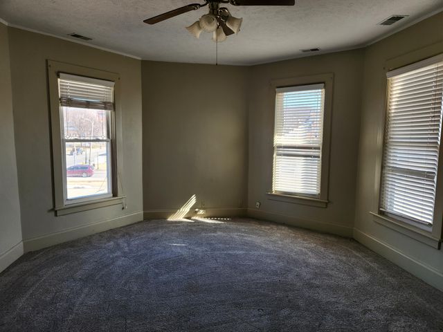 615 WILLOW Avenue, Council Bluffs, IA 51501