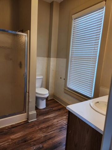 615 WILLOW Avenue, Council Bluffs, IA 51501