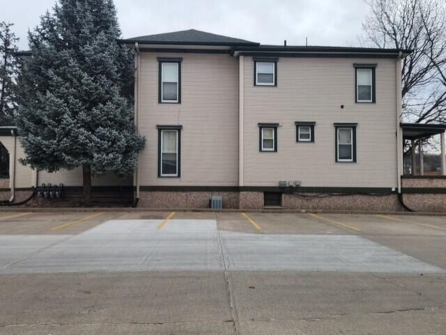 615 WILLOW Avenue, Council Bluffs, IA 51501