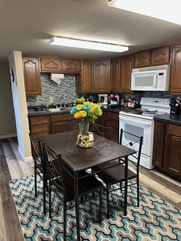 615 WILLOW Avenue, Council Bluffs, IA 51501