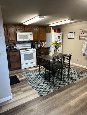 615 WILLOW Avenue, Council Bluffs, IA 51501