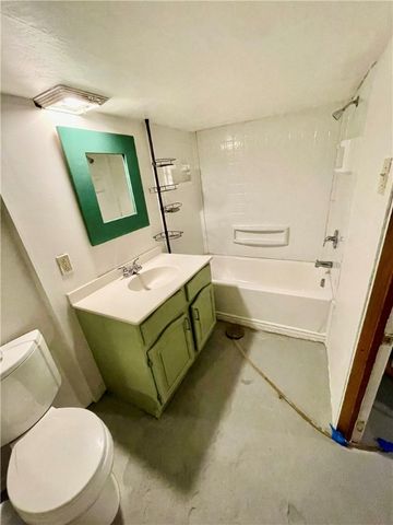 1812 Cecil St, Sharpsburg, PA 15215