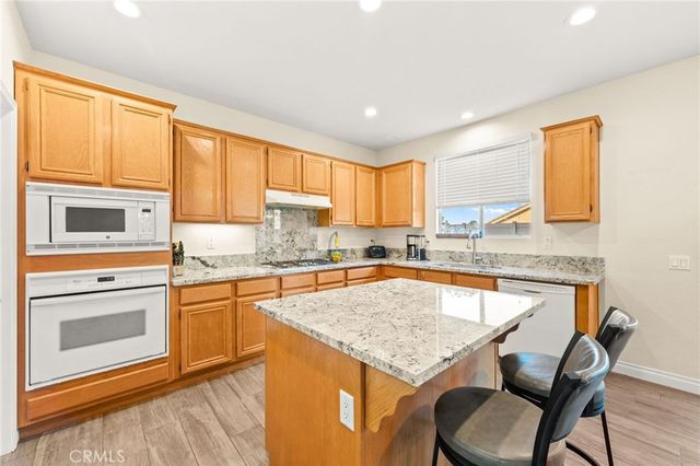 33926 Channel, Temecula, CA 92592