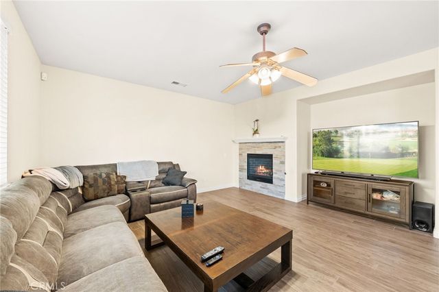 33926 Channel, Temecula, CA 92592