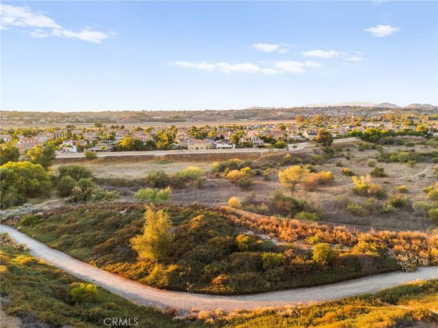 33926 Channel, Temecula, CA 92592