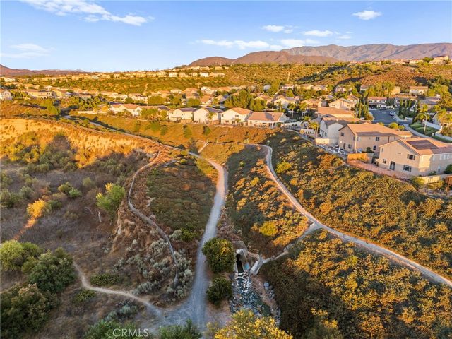 33926 Channel, Temecula, CA 92592
