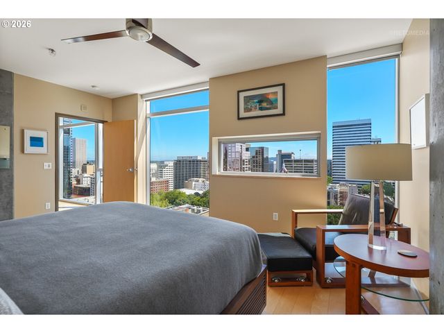 1221 Sw 10TH Ave 1501, Portland, OR 97205