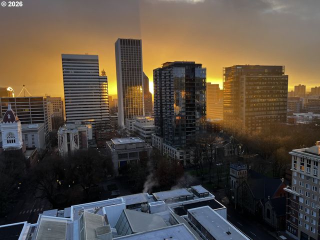 1221 Sw 10TH Ave 1501, Portland, OR 97205