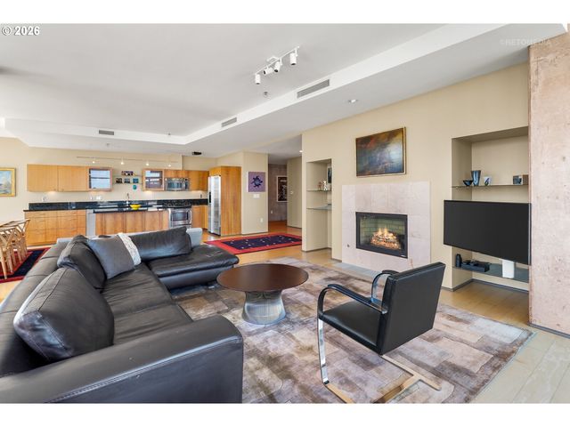 1221 Sw 10TH Ave 1501, Portland, OR 97205