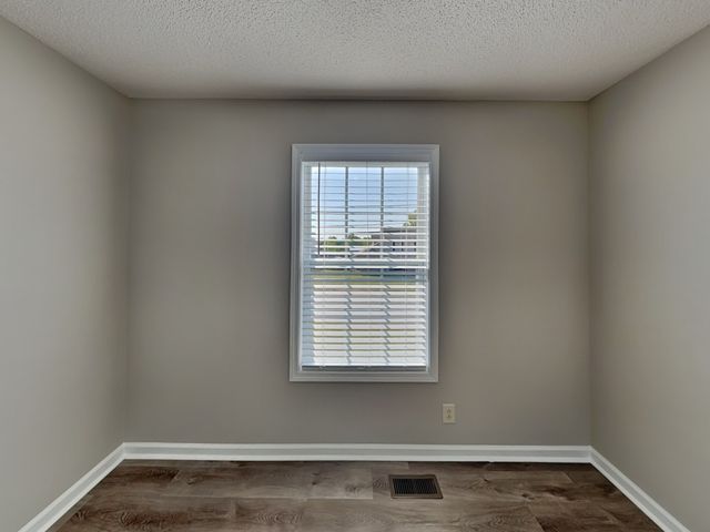 3411 Bradfield Dr, Clarksville, TN 37042