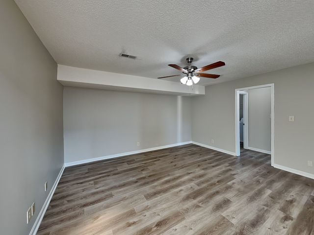 3411 Bradfield Dr, Clarksville, TN 37042