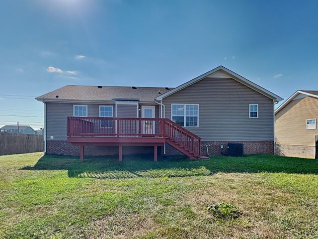 3411 Bradfield Dr, Clarksville, TN 37042