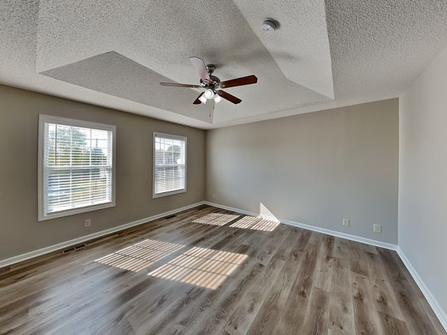 3411 Bradfield Dr, Clarksville, TN 37042