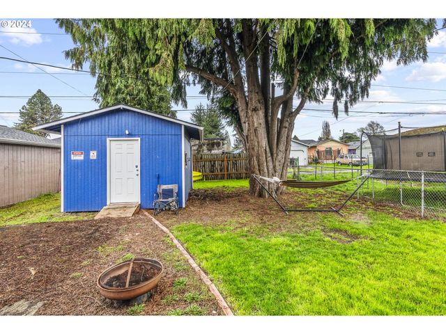 268 25TH Ave, Longview, WA 98632