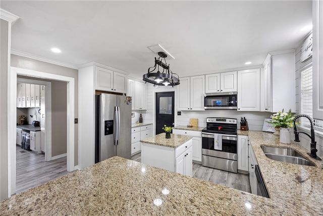 20 Rosemary Lane, Clarksville, AR 72830