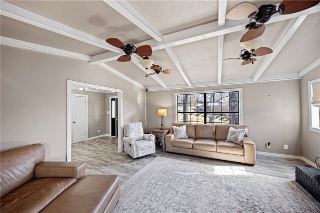 20 Rosemary Lane, Clarksville, AR 72830