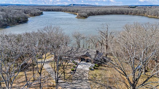 20 Rosemary Lane, Clarksville, AR 72830