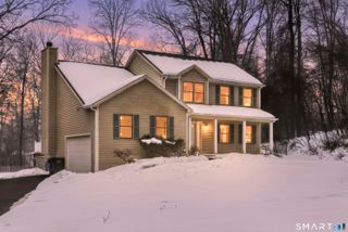 2 Cardinal Lane, New Milford, CT 06776