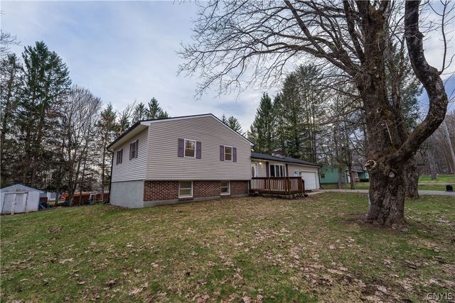 129 Knoll Wood Circle, Western, NY 13303