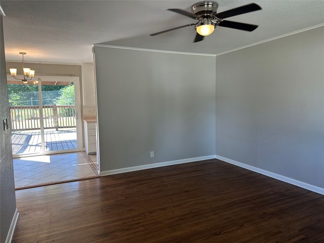 4542 S 23rd West Avenue, Tulsa, OK 74107