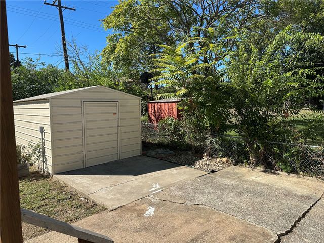 4542 S 23rd West Avenue, Tulsa, OK 74107