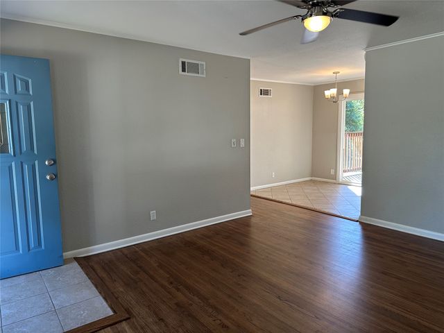 4542 S 23rd West Avenue, Tulsa, OK 74107