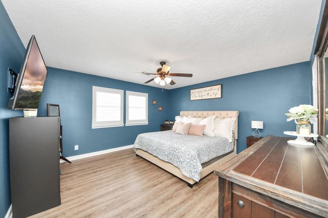 731 Marlin Street, Bayou Vista, TX 77563