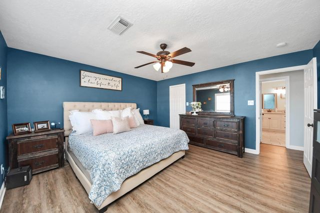 731 Marlin Street, Bayou Vista, TX 77563