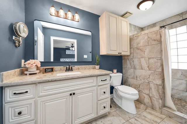 731 Marlin Street, Bayou Vista, TX 77563