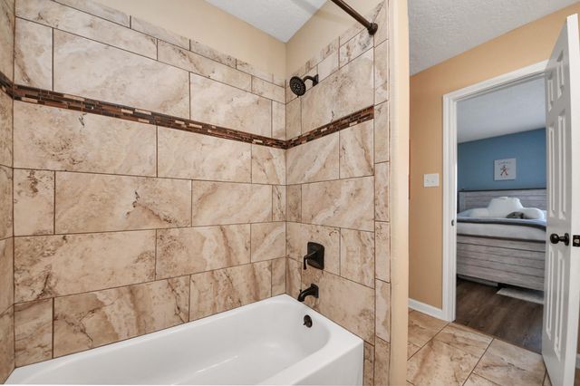 731 Marlin Street, Bayou Vista, TX 77563