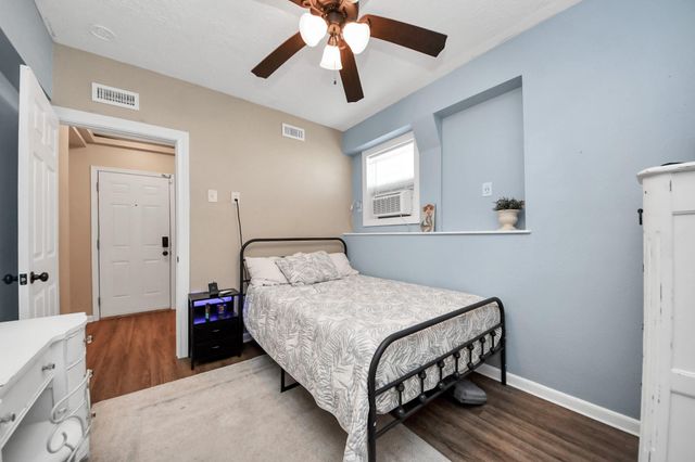 731 Marlin Street, Bayou Vista, TX 77563