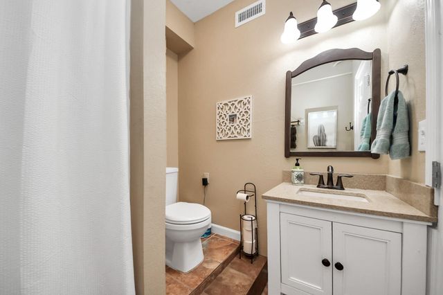 731 Marlin Street, Bayou Vista, TX 77563