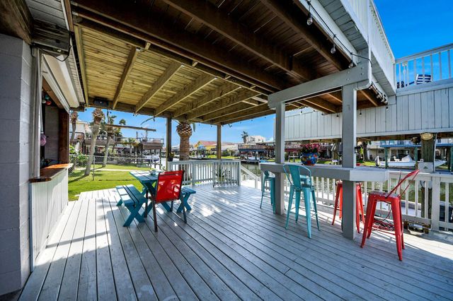 731 Marlin Street, Bayou Vista, TX 77563