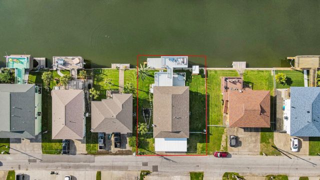 731 Marlin Street, Bayou Vista, TX 77563