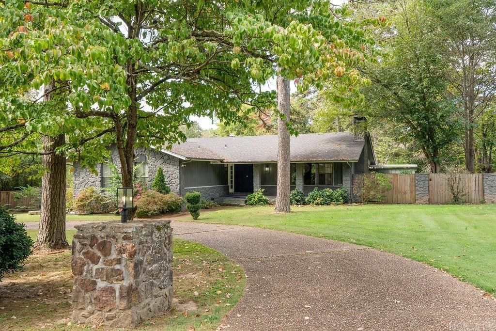 2400 Pinewood Drive, Heber Springs, AR 72543