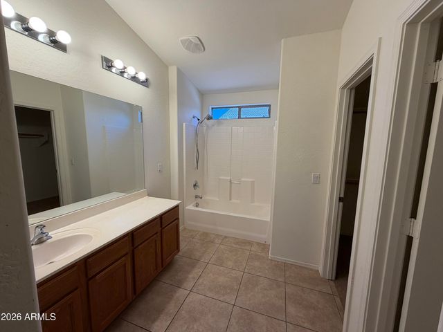 795 W FAIRLANE Court, Casa Grande, AZ 85122