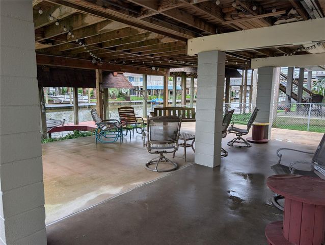 25 N Flamingo Street, La Marque, TX 77568