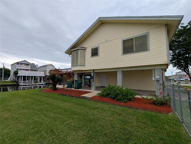 25 N Flamingo Street, La Marque, TX 77568
