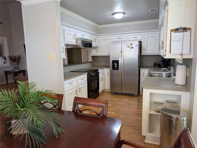 25 N Flamingo Street, La Marque, TX 77568