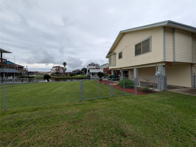 25 N Flamingo Street, La Marque, TX 77568