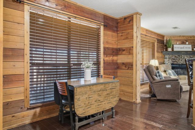 2766 Vz Cr 3104, Edgewood, TX 75117