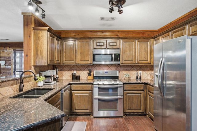 2766 Vz Cr 3104, Edgewood, TX 75117